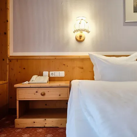 Strandhotel Seehof Langlau