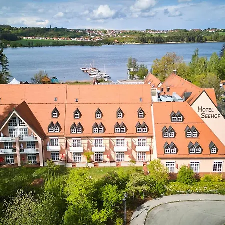 Strandhotel Seehof Отель