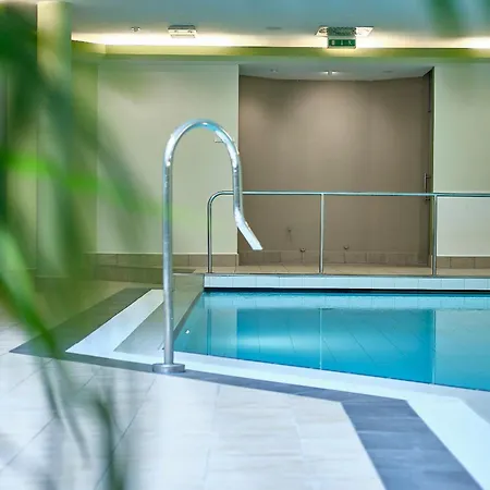 Отель Strandhotel Seehof 4*