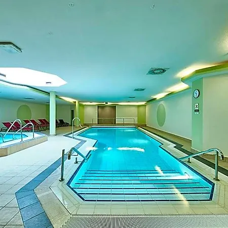 Strandhotel Seehof Hotel Langlau