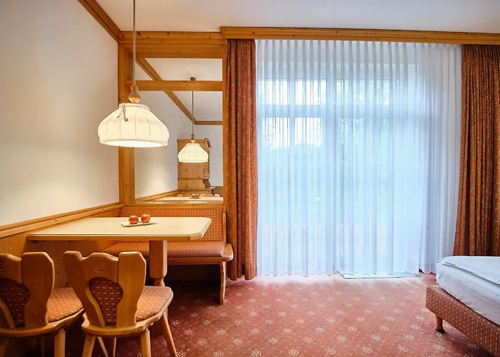 Strandhotel Seehof Otel 4*