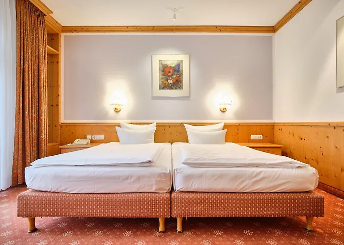 Strandhotel Seehof Otel Langlau